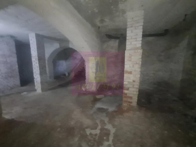 Casă cu 4 camere cu Teren 332 Mp în Central