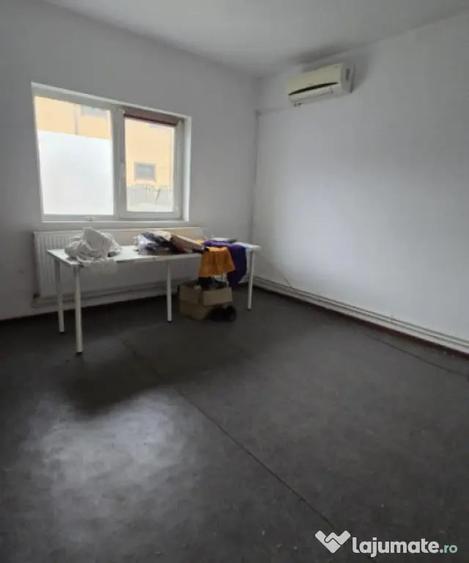Casă cu 2 camere cu Teren 1200 Mp în 1 Mai