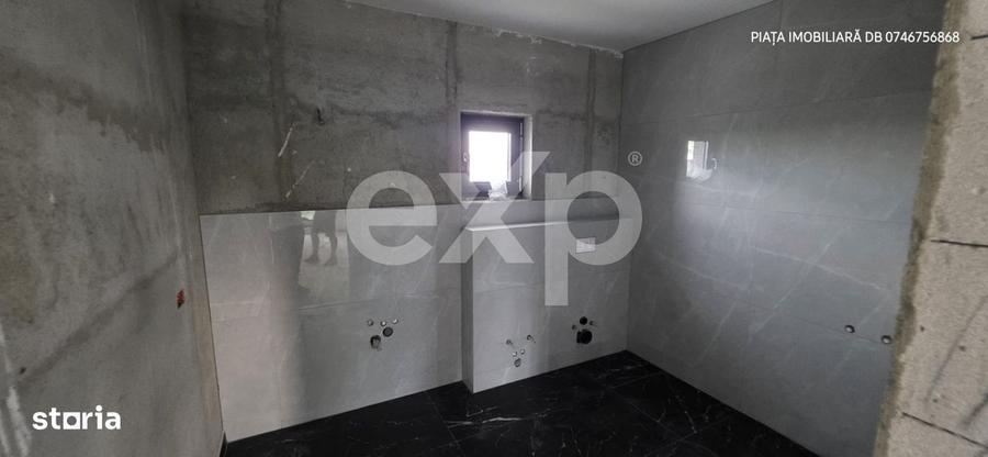 Casă cu 4 camere cu Teren 250 Mp în Matraca