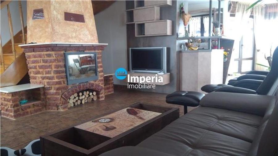 Casă individuală cu 5 camere cu Piscina în Breazu