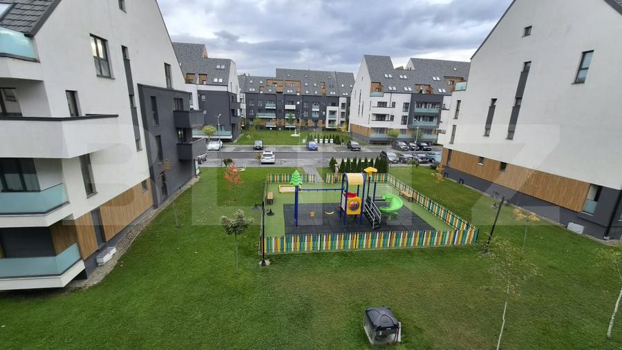 Apartament cu 3 camere decomandat, mobilat în Tractorul