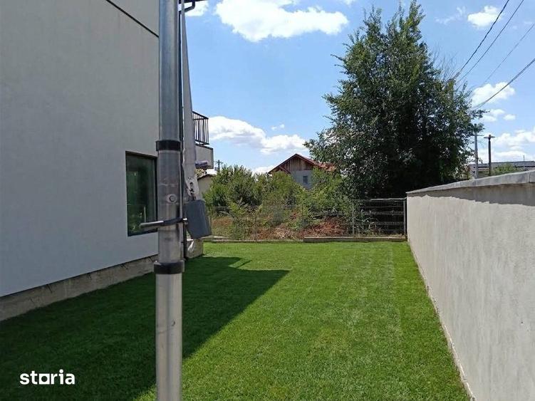 Casă cu Teren 300 Mp în Central