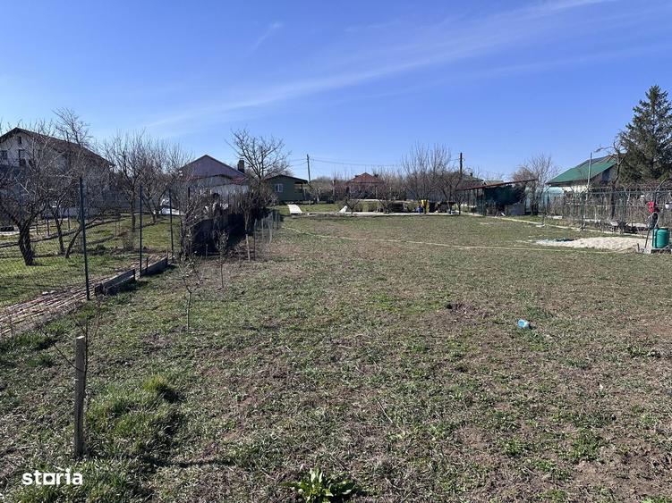 Teren de 3000 mp, în Mischii