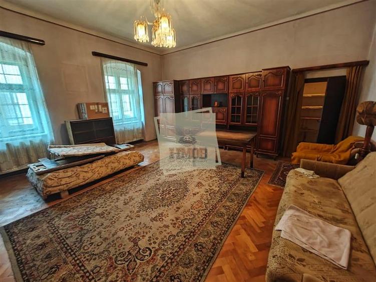 Apartament cu 2 camere semidecomandat, mobilat în Aeroport