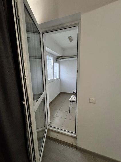 Garsonieră decomandată, mobilată în Central