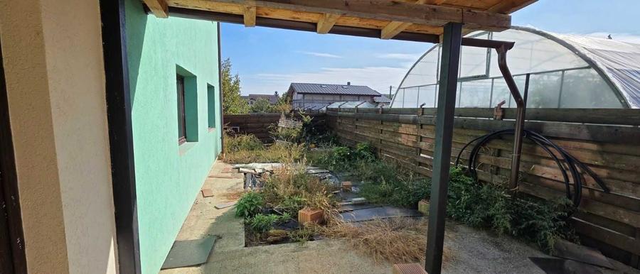 Apartament cu 3 camere decomandat în Valea Adâncă