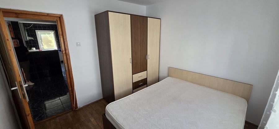 Apartament cu 3 camere decomandat în Baciu