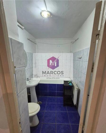 Apartament cu 3 camere decomandat în Cuptoare (Reșița)