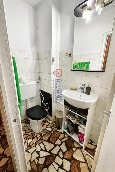 Apartament cu 3 camere decomandat în Casa de Cultură