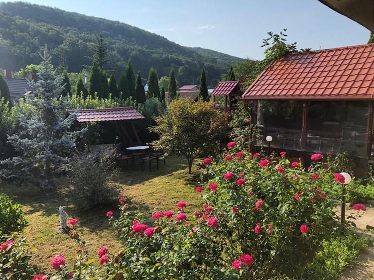 Casă cu 4 camere în Gârleni