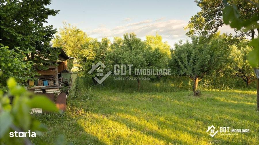 Casă cu 4 camere cu Teren 2926 Mp în Slimnic