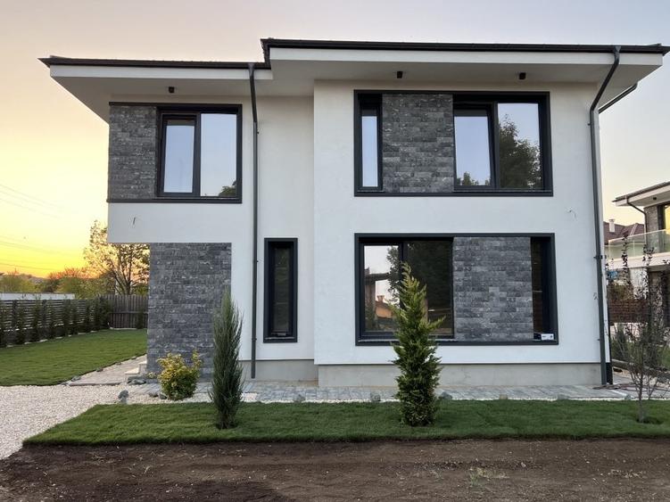 Casă individuală cu 5 camere cu Teren 510 Mp în Corbeanca