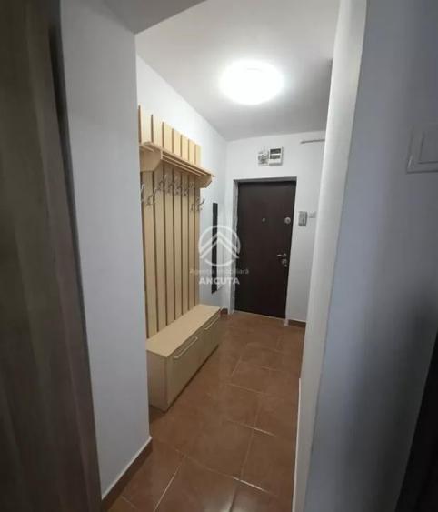 Apartament cu 2 camere decomandat în Gruia