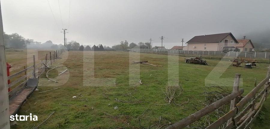 Teren de 3300 mp, în Vințu de Jos