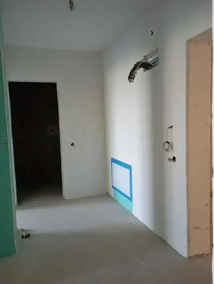 Apartament cu 2 camere decomandat în Titan