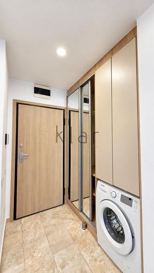 Apartament cu 2 camere semidecomandat, mobilat în Central