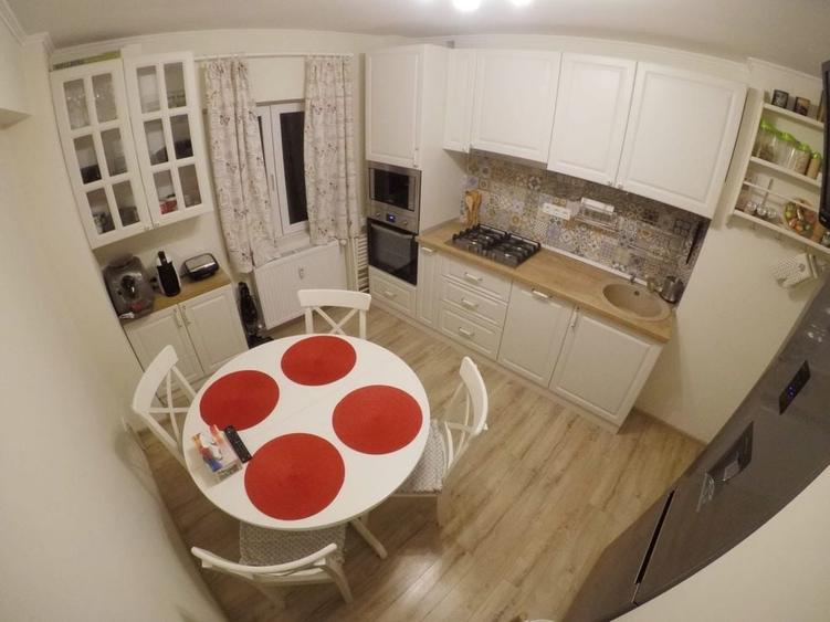 Apartament cu 3 camere decomandat în Ultracentral