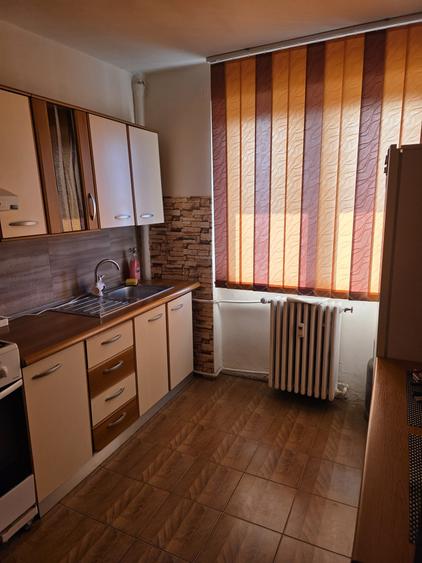 Apartament cu 2 camere semidecomandat în Peninsula