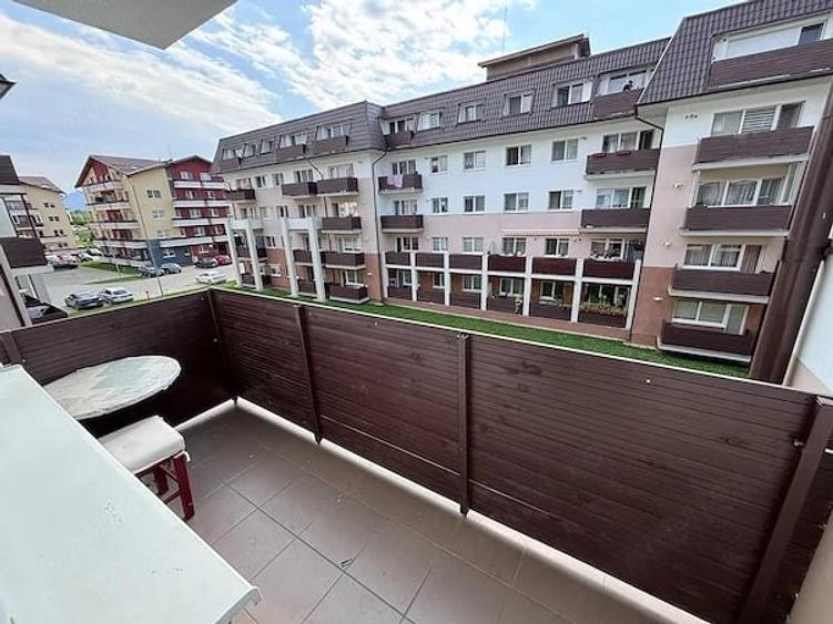 Apartament cu 2 camere decomandat în Sânpetru