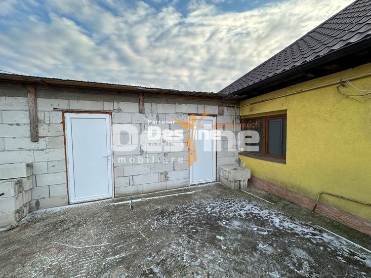 Duplex cu 3 camere cu Canalizare în Central