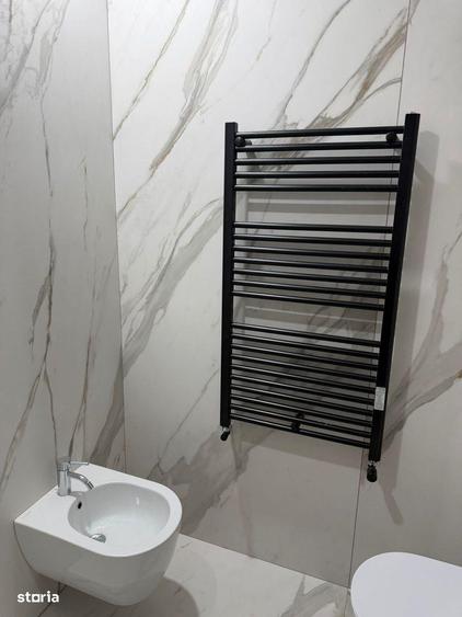 Apartament cu 4 camere în Băneasa