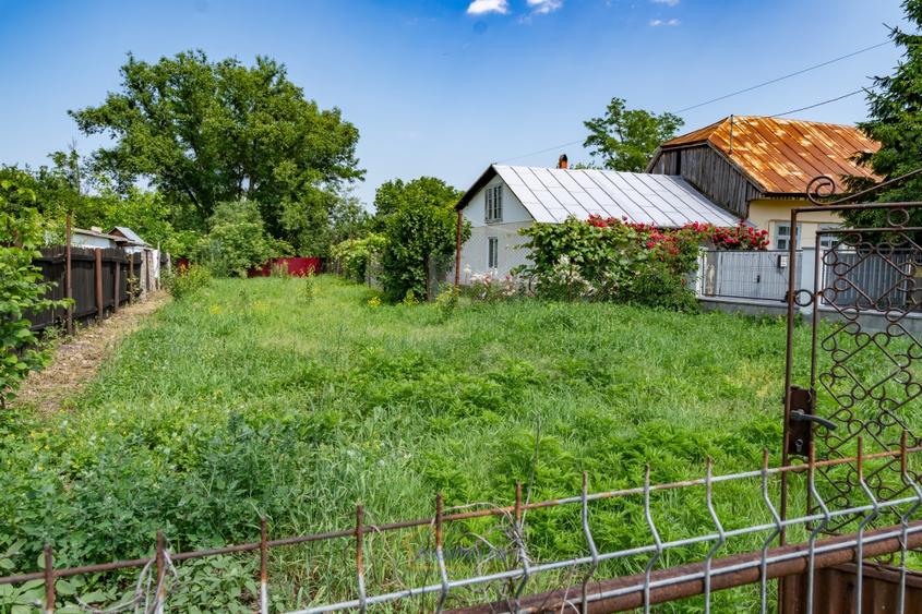 Casă individuală cu 4 camere cu Canalizare în Moinești