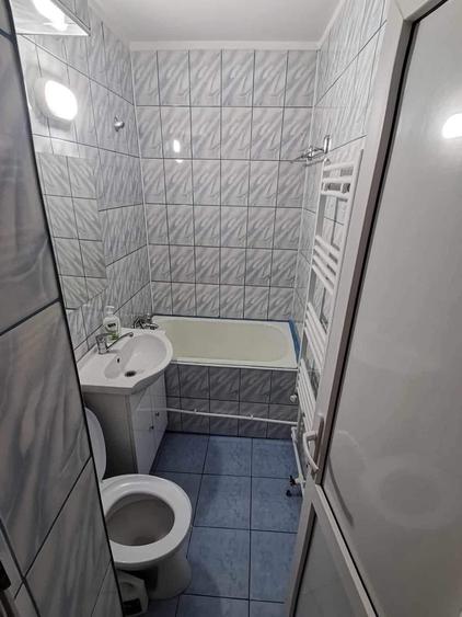 Apartament cu 2 camere decomandat în 9 Mai