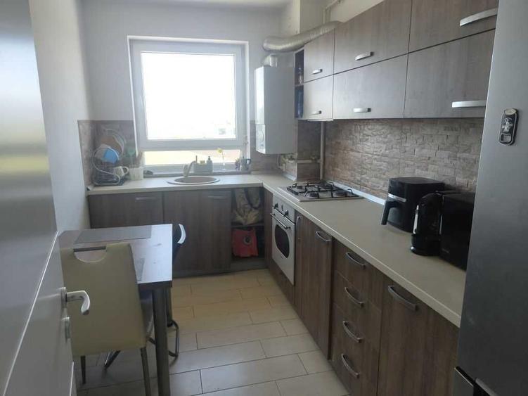 Apartament cu 3 camere decomandat în Avantgarden