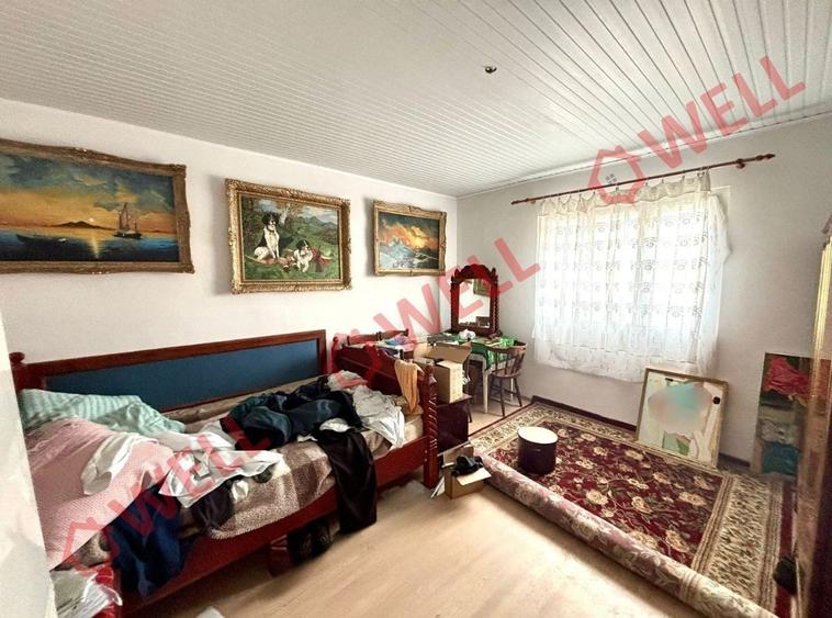 Casă cu 2 camere cu Teren 806 Mp în Vâlcele