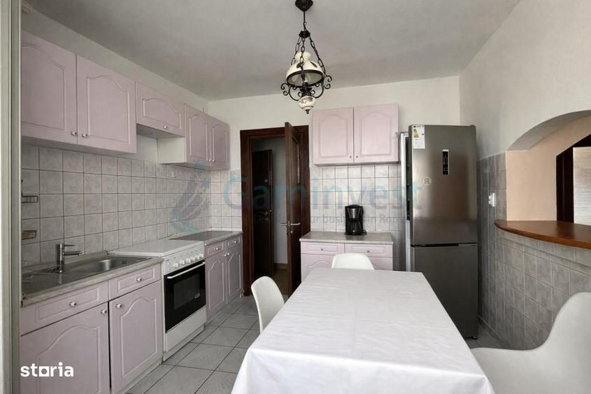 Apartament cu 4 camere în Rogerius