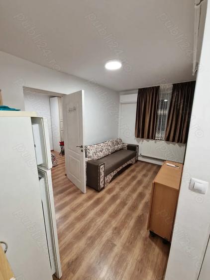 Apartament cu 2 camere semidecomandat în Vitan