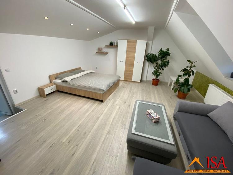 Garsonieră decomandată, mobilată în Ultracentral