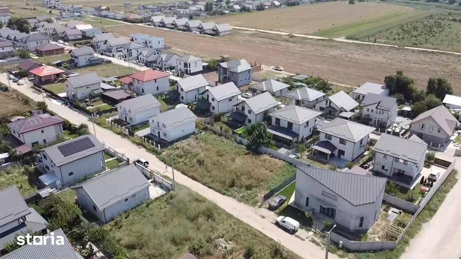 Teren intravilan - 2 loturi de 300mp - Comuna Berceni - Gaz si Curent - 1