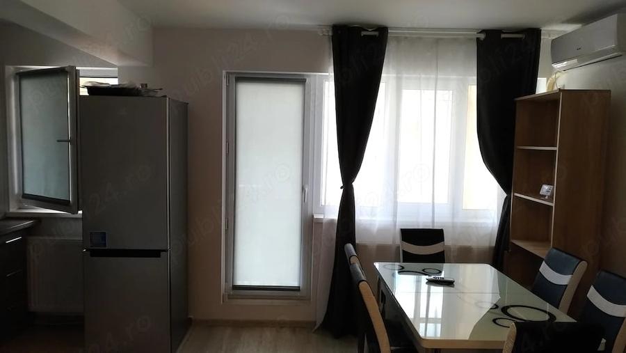 Garsonieră decomandată în Central
