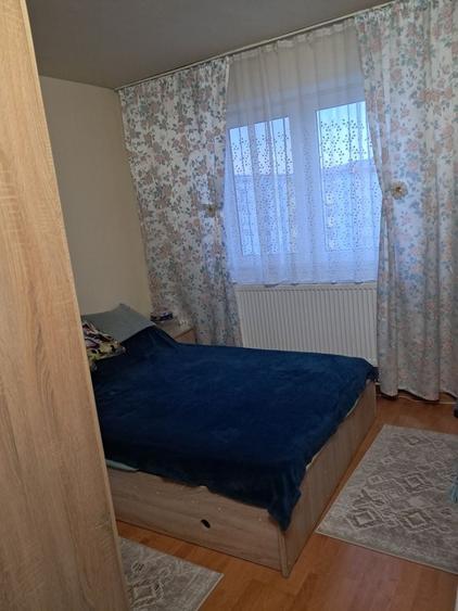 Apartament cu 2 camere semidecomandat în Strei