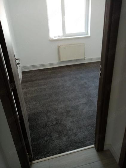 Apartament cu 4 camere decomandat în Cetate