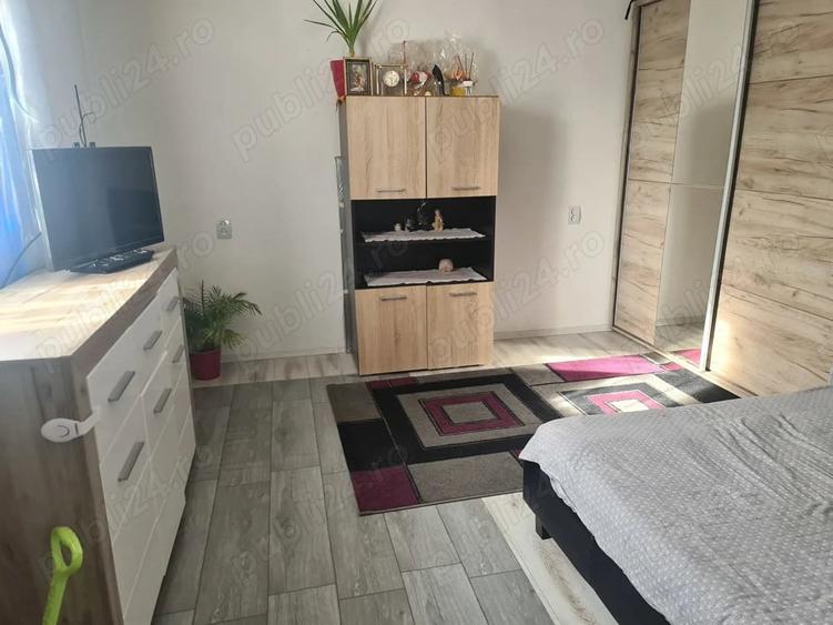 Casă cu 3 camere cu Teren 1980 Mp în Central