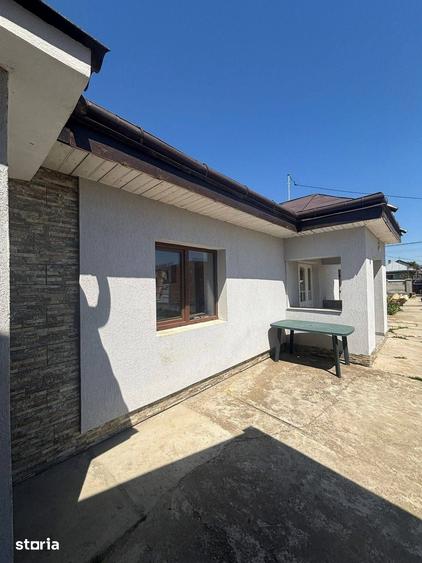 Casă cu 4 camere cu Teren 1070 Mp în Central