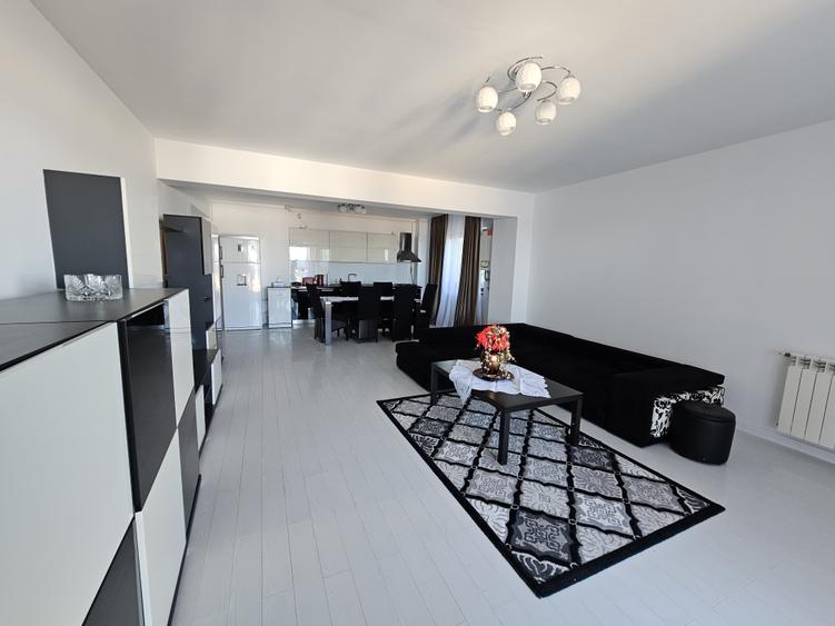 Apartament cu 3 camere decomandat, mobilat în Faleza Nord