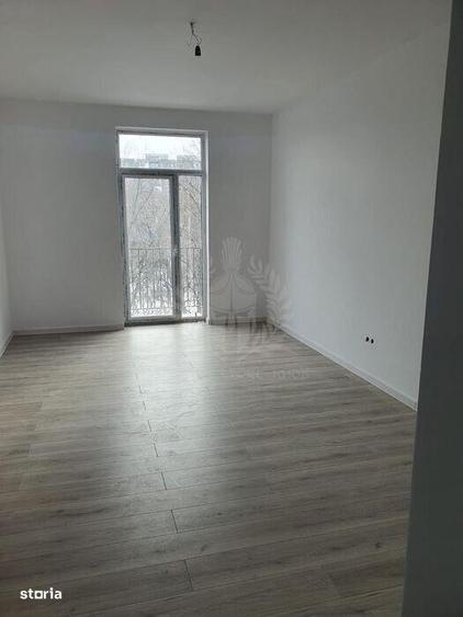 Apartament cu 2 camere decomandat în Sud