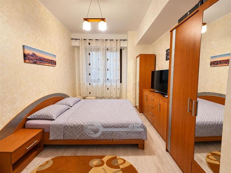 Apartament cu 2 camere decomandat în Podu Roș