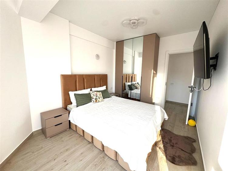 Apartament cu 2 camere decomandat, mobilat în Est
