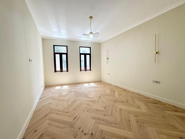 Apartament cu 4 camere în Dacia