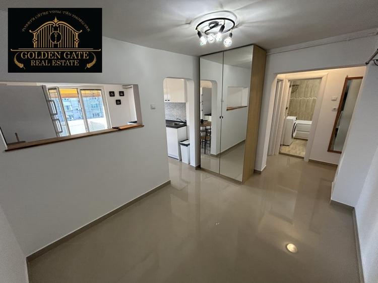 Apartament cu 3 camere decomandat, mobilat în Decebal