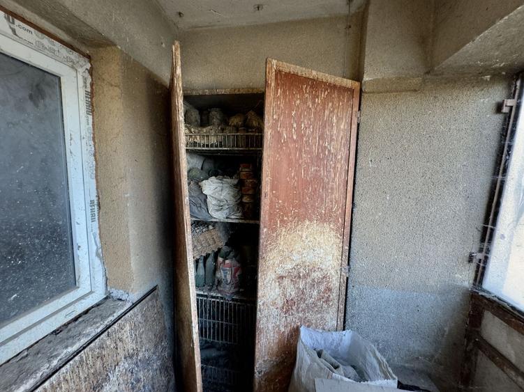 Apartament cu 3 camere decomandat în Uverturii