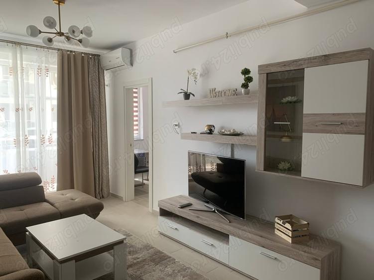 Apartament cu 2 camere semidecomandat în Mamaia