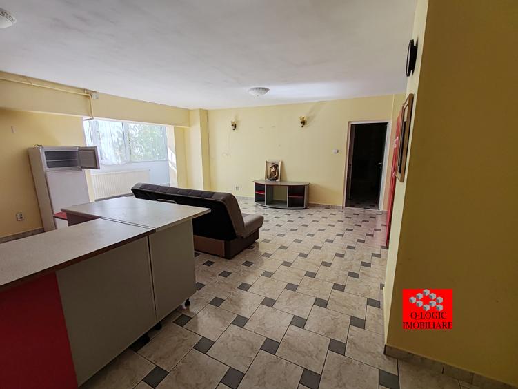 Apartament cu 2 camere semidecomandat în Răcădău