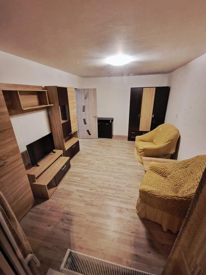 Apartament 2 camere. Decomandat. Renovat. Mobilat. Huedin, Straja. - 2