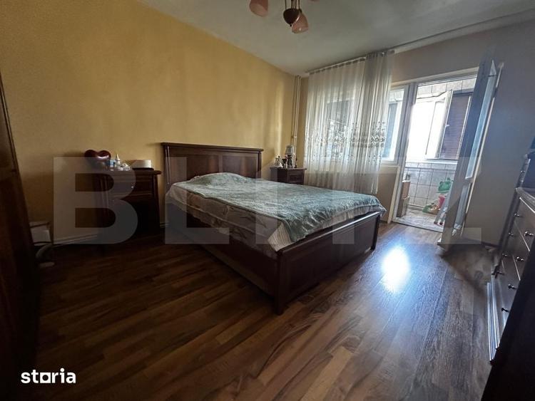 Apartament cu 3 camere în Cetate