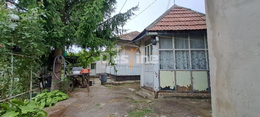 Casă cu 3 camere cu Teren 1715 Mp în Cornești